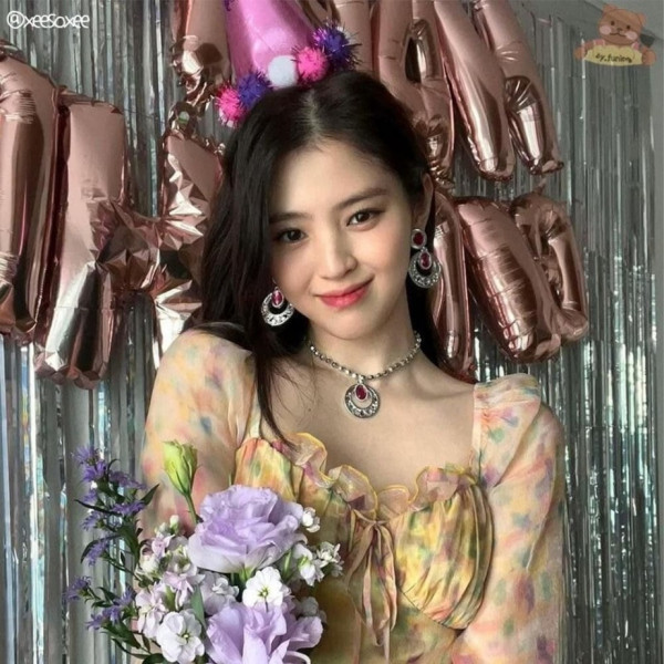생일파티한 한소희