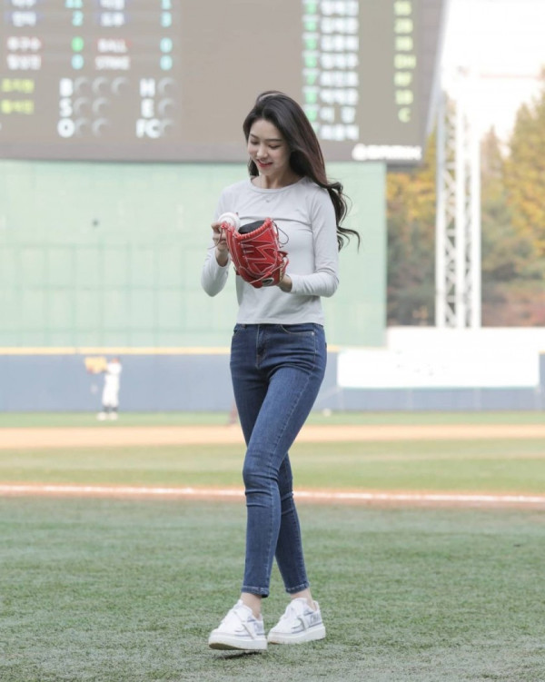 작년 미스코리아 진 시구