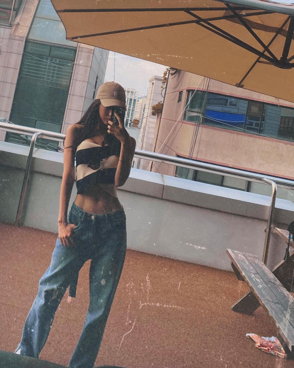 전 여자아이돌 심새벽