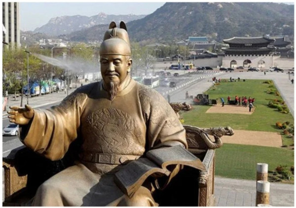 서울에서 살아도 잘 모르는 광화문 명소