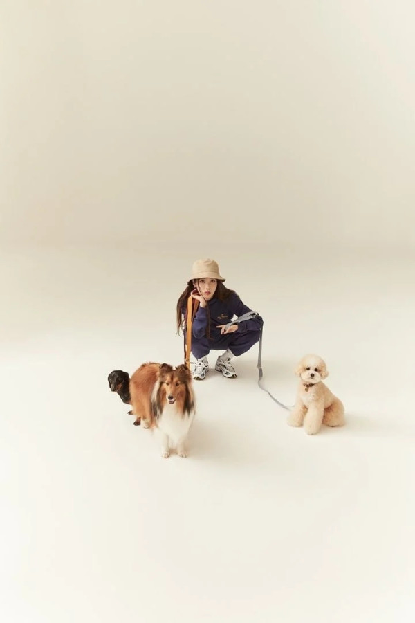 뉴발란스 앰배서더 아이유