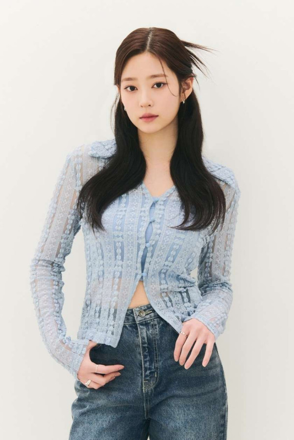 김민주 의류 화보
