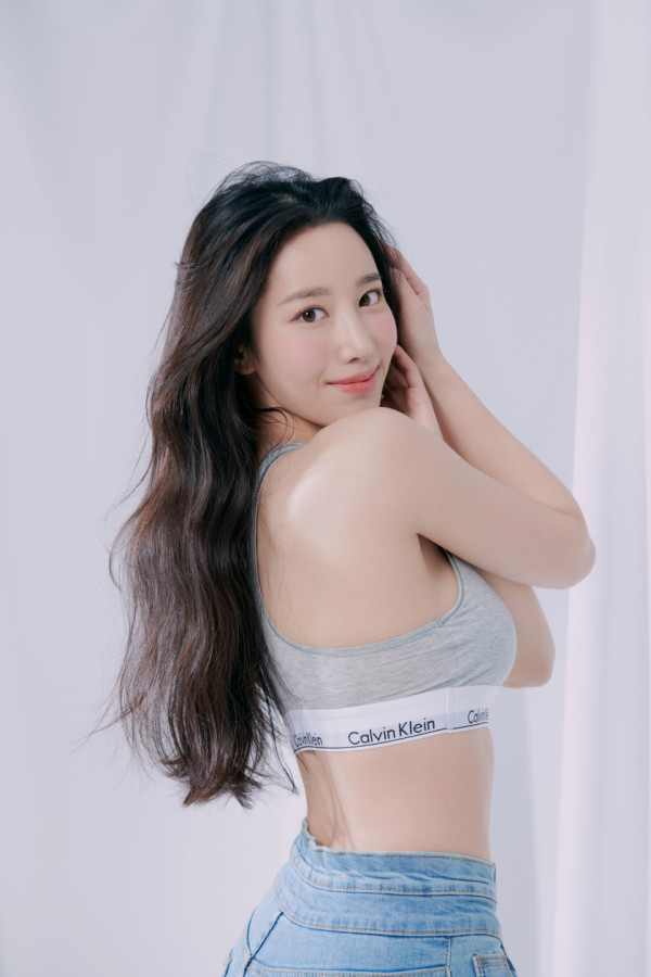 조현 톡스앤필 화보