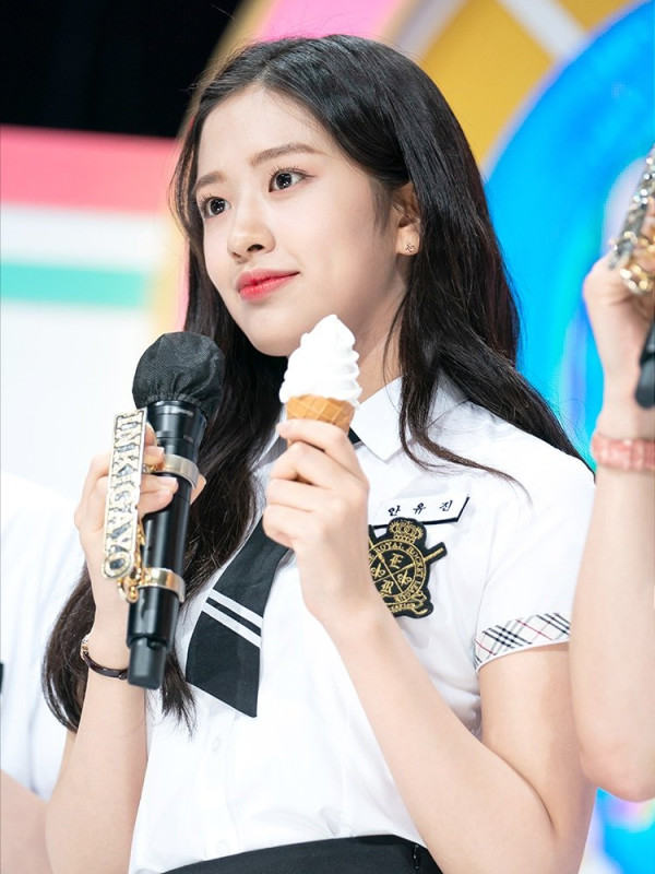 인기가요 안유진