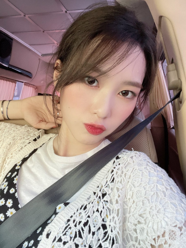 오마이걸 인스타 지호 아린
