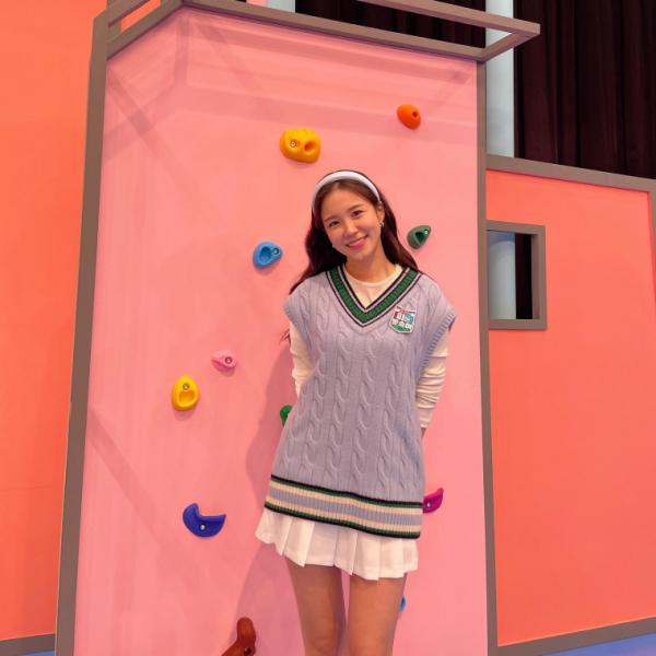 흰 테니스치마 각선미 장예원 아나운서