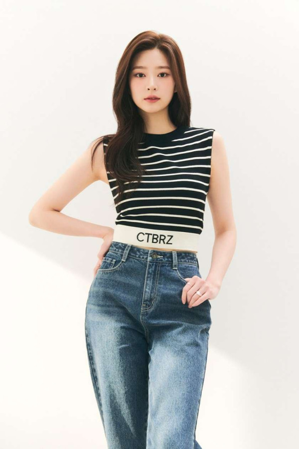 김민주 의류 화보