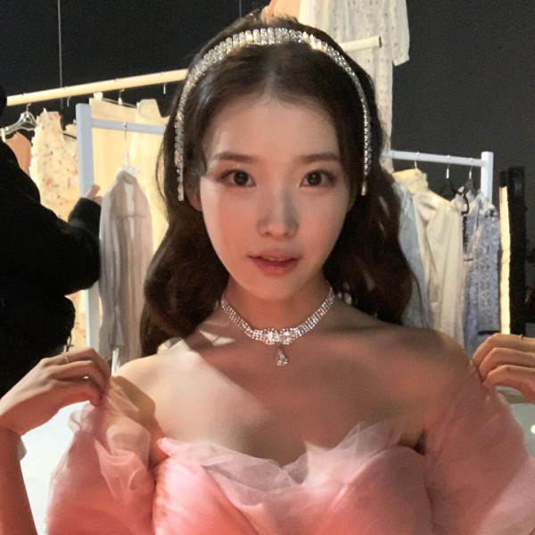 아이유 인스타