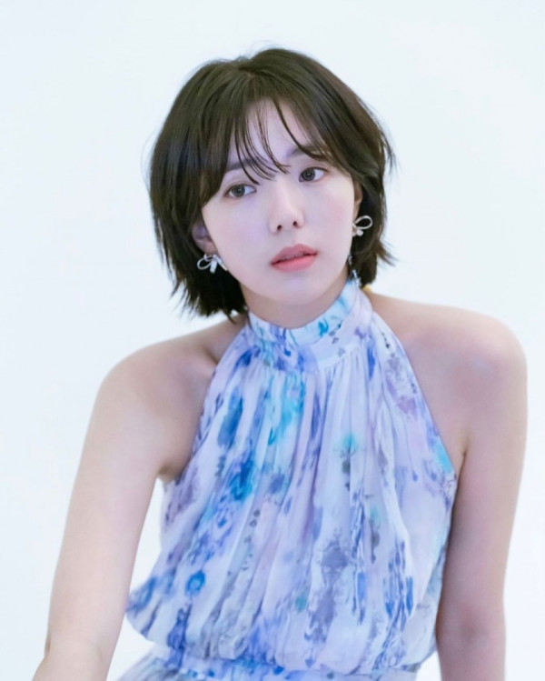 단발 채수빈 화보