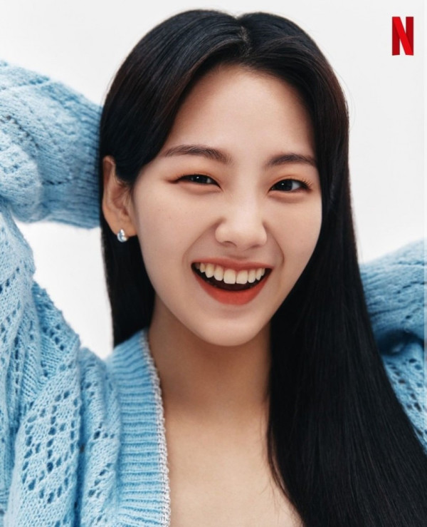 상큼발랄 반장녀 조이현