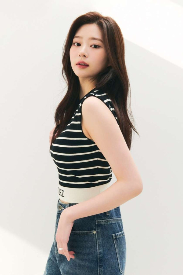 김민주 의류 화보