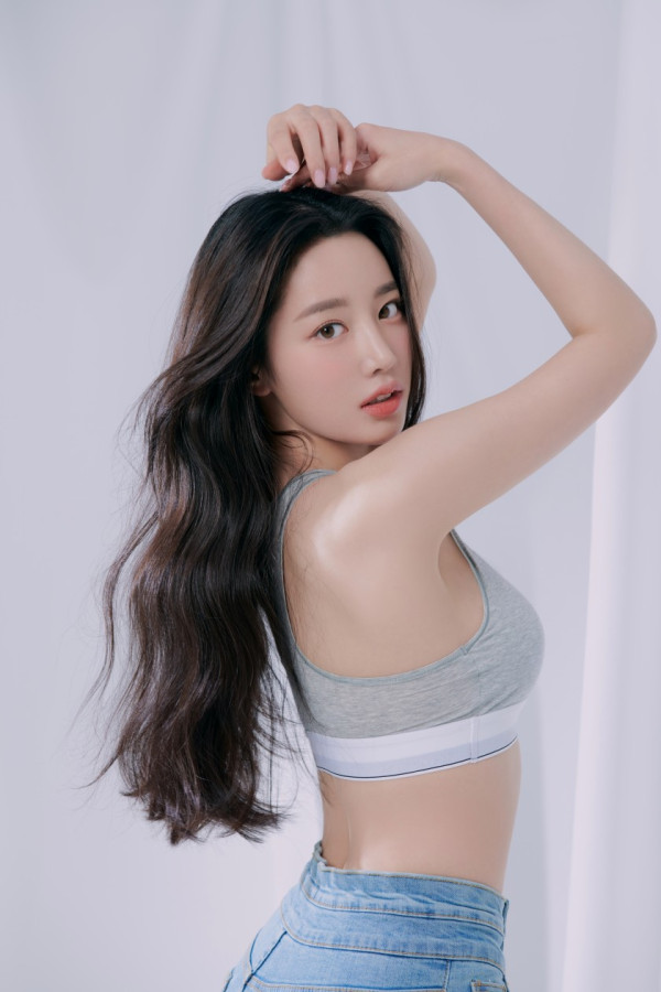 조현 톡스앤필 화보