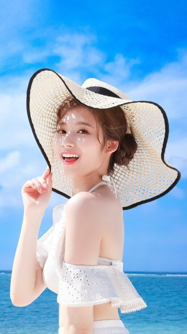 시원한 사나 여름 화보