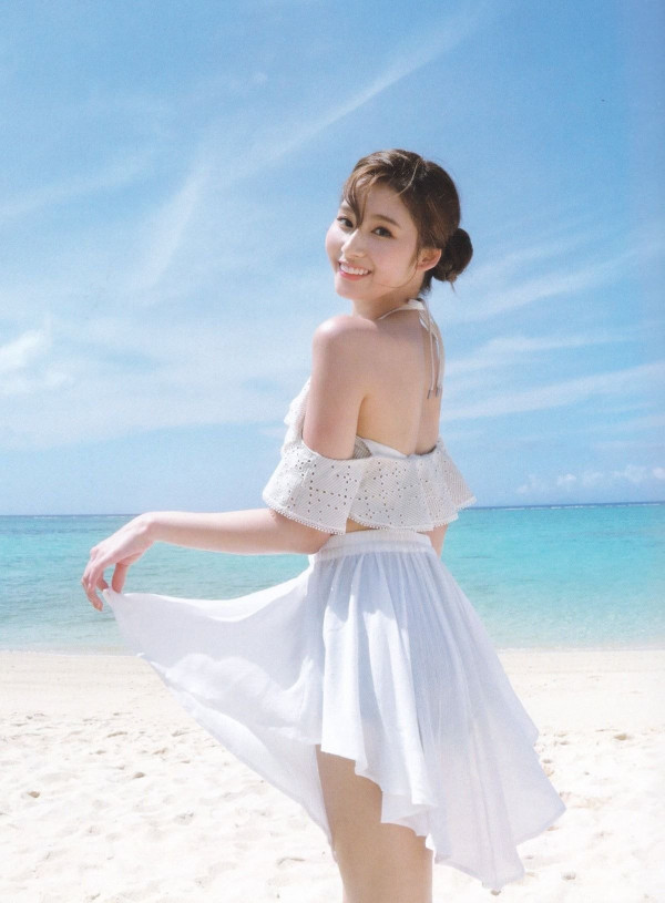 시원한 사나 여름 화보