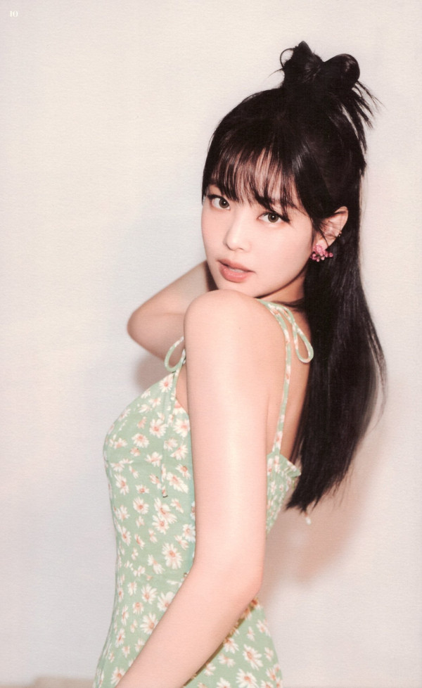 앞머리 내린 블랙핑크 제니