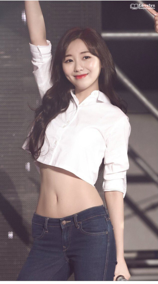 자신의 허리라인에 100% 만족한다는 연예인
