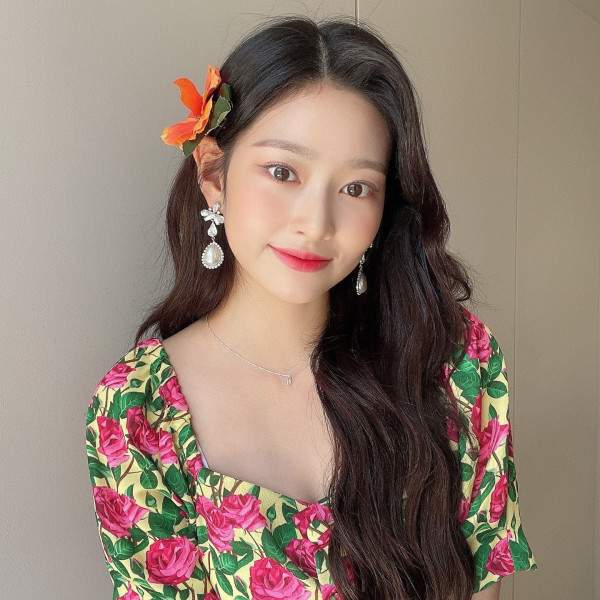 김민주 장미 원피스
