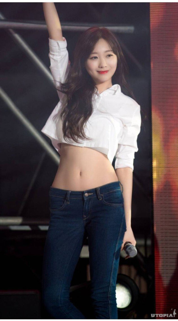 자신의 허리라인에 100% 만족한다는 연예인