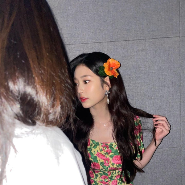 김민주 장미 원피스