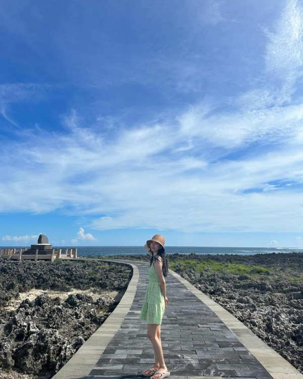 수영복 입은 우주소녀 보나