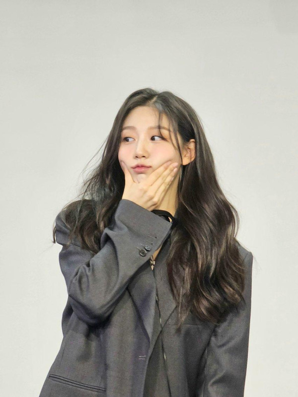 꽃원피스 입은 러블리즈 정예인