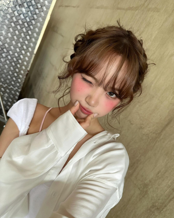 르세라핌 김채원 슬렌더 몸매