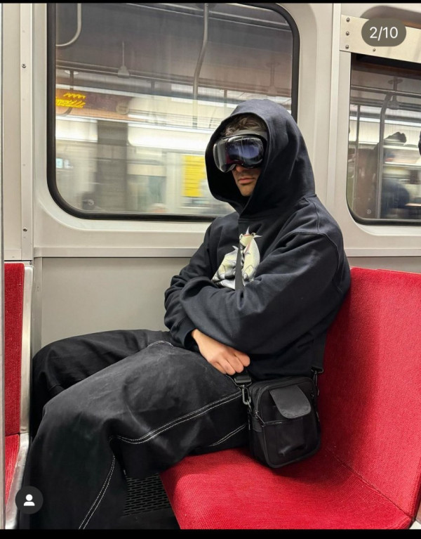 Apple Vision Pro 출시후 근황