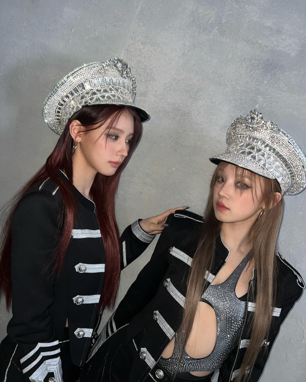 매끈한 기립근 몸매 (여자)아이들 미연