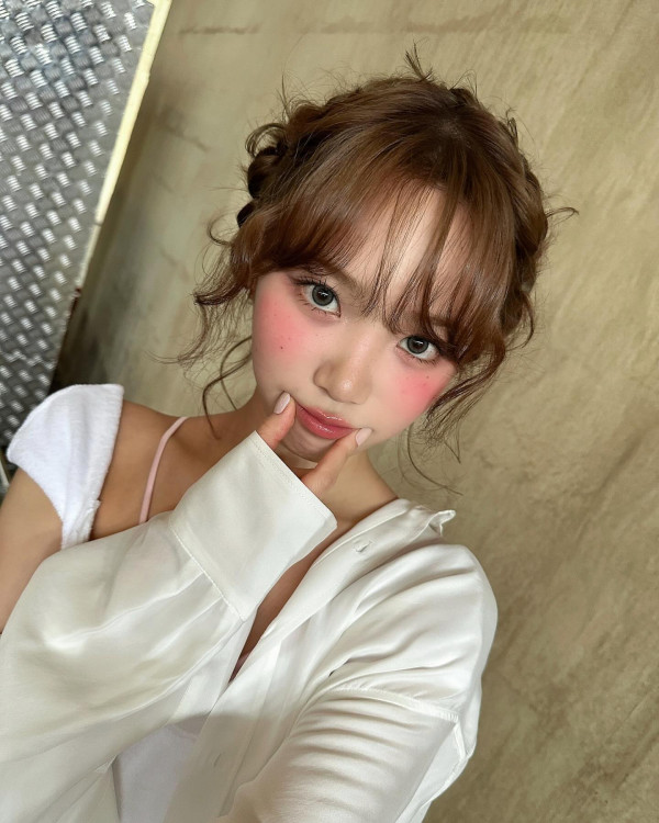 르세라핌 김채원 슬렌더 몸매