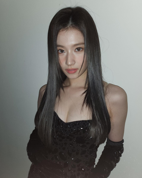 트와이스 사나,미나 란제리룩