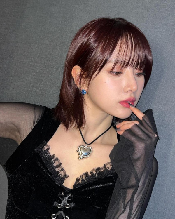 솔로 컴백 우주소녀 설아 각선미