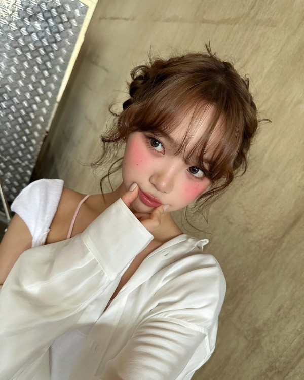 르세라핌 김채원 슬렌더 몸매