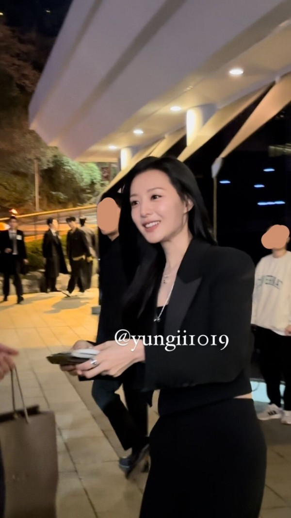배우 김지원 실물 느낌 미모