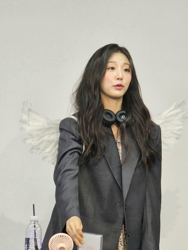 꽃원피스 입은 러블리즈 정예인