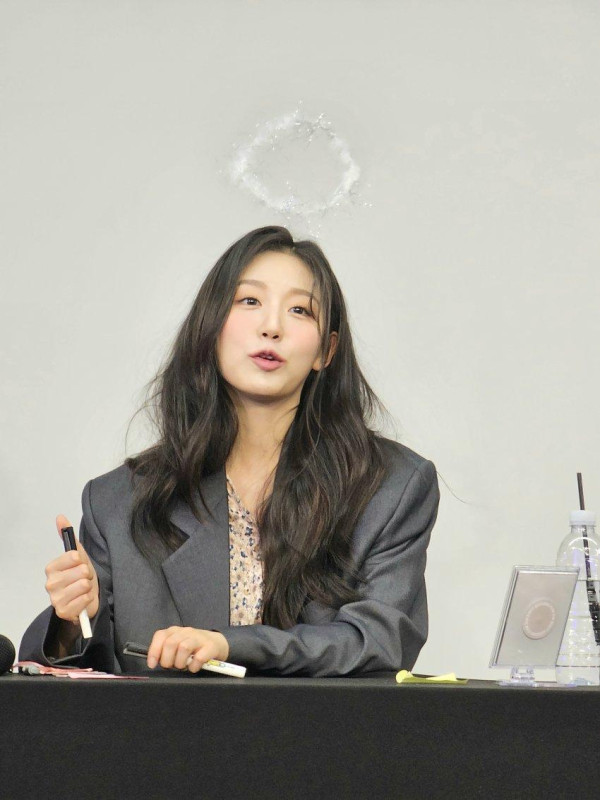 꽃원피스 입은 러블리즈 정예인