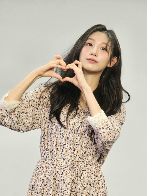 꽃원피스 입은 러블리즈 정예인