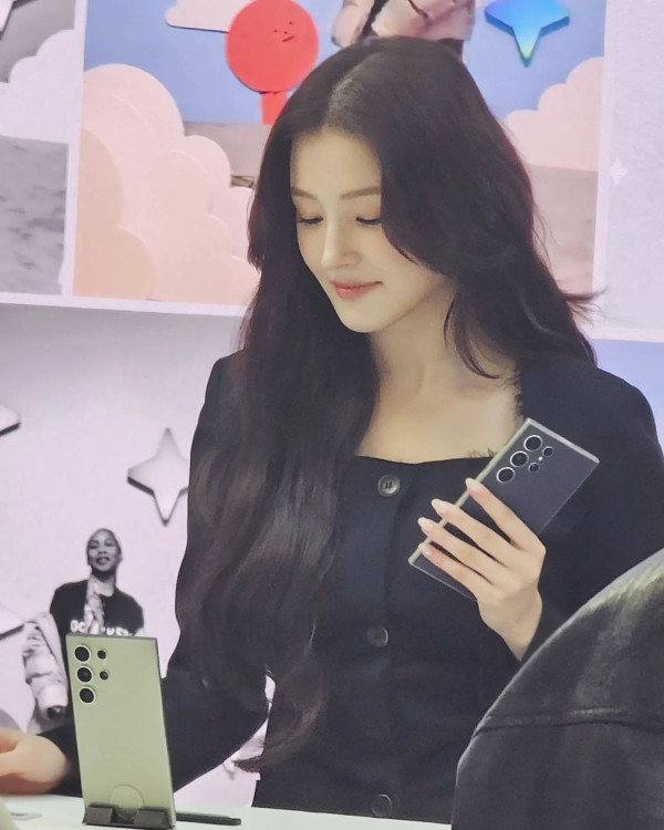 뉴욕에서 모모랜드 낸시