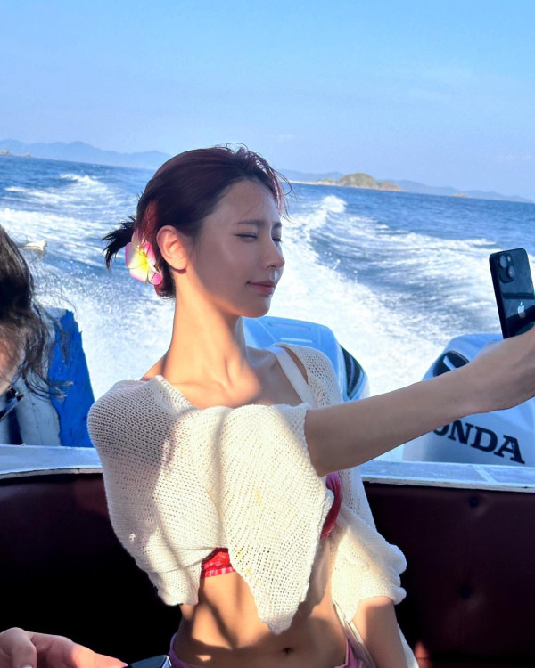 비키니 입은 아이들 조미연 몸매