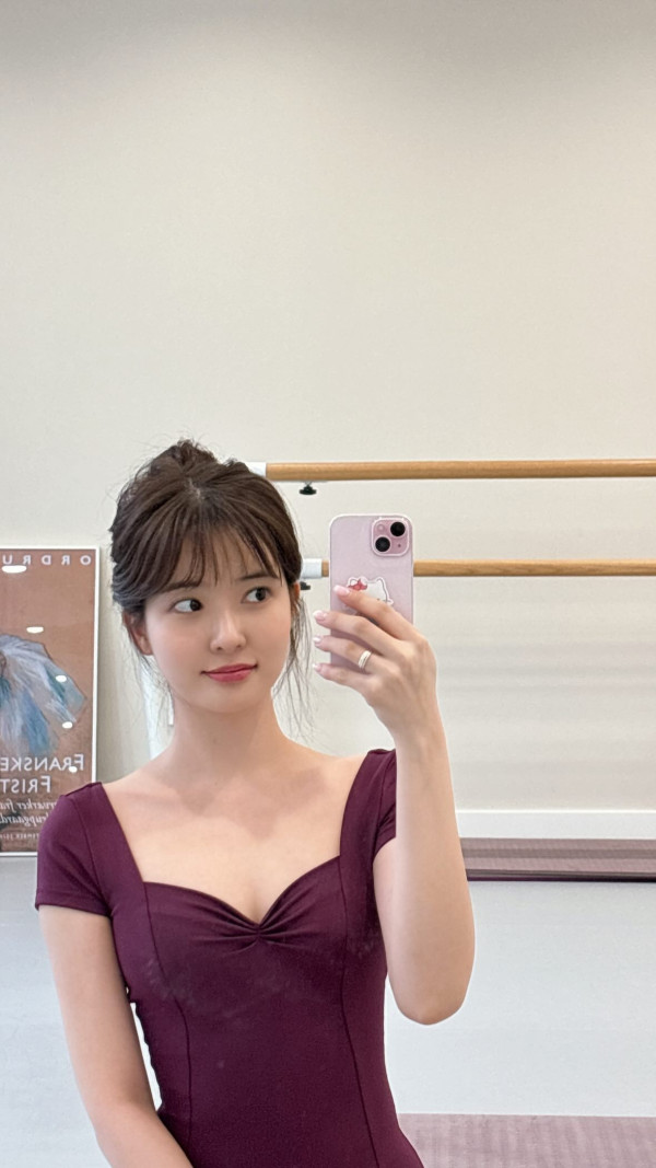발레복 입은 배우 조수민 몸매