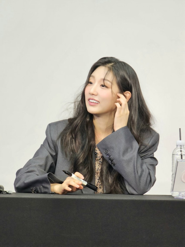 꽃원피스 입은 러블리즈 정예인