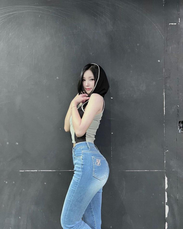 앨리스 소희 화난 엉덩이