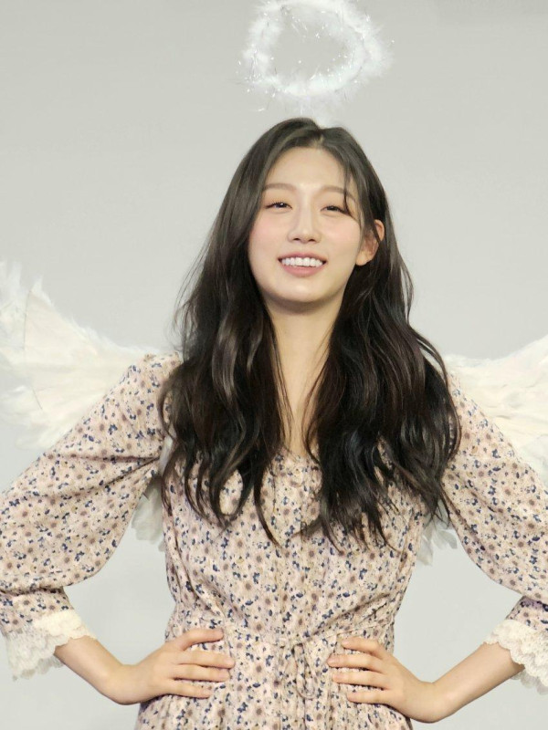 꽃원피스 입은 러블리즈 정예인