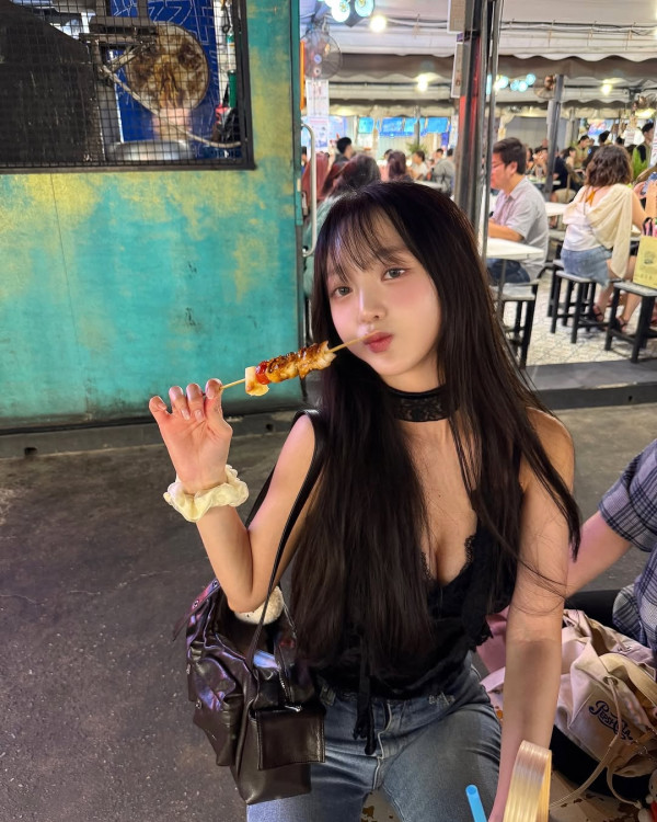 태국 놀러간 퀵소희 수영장 비키니