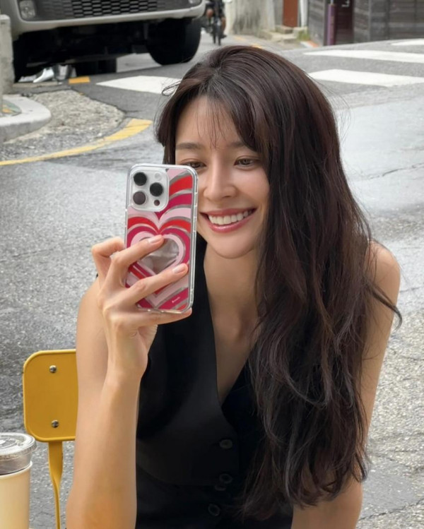 란제리룩 원피스 권나라