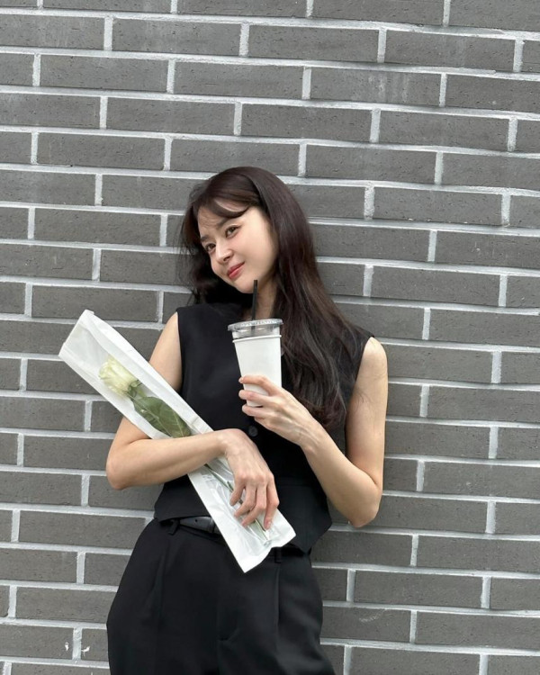 란제리룩 원피스 권나라