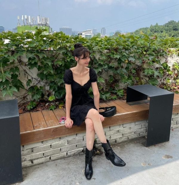 란제리룩 원피스 권나라