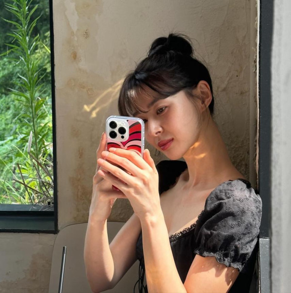 란제리룩 원피스 권나라