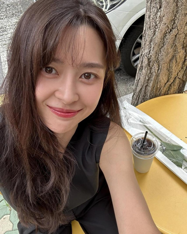 란제리룩 원피스 권나라