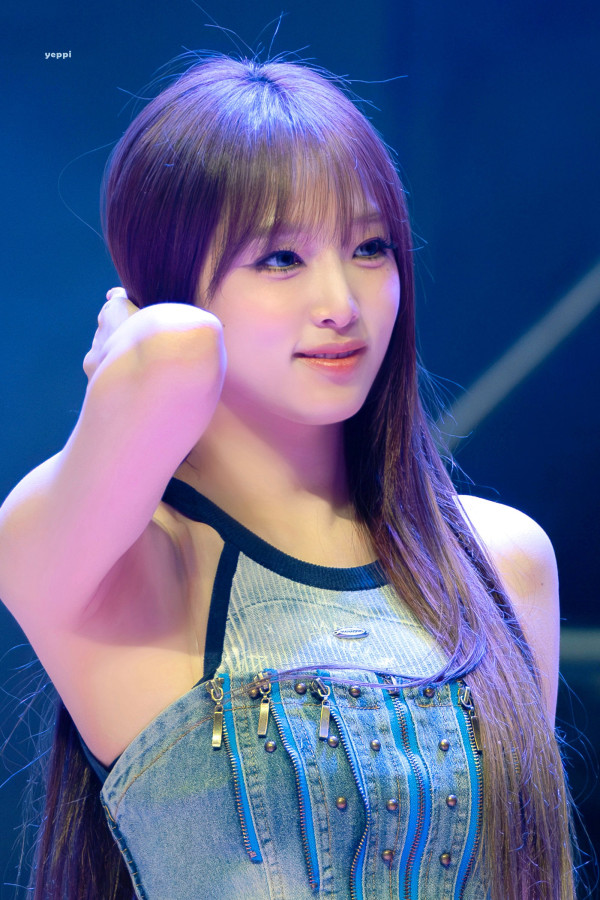 데님 코르셋 최예나