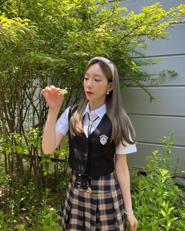 교복 입은 소녀시대 태연